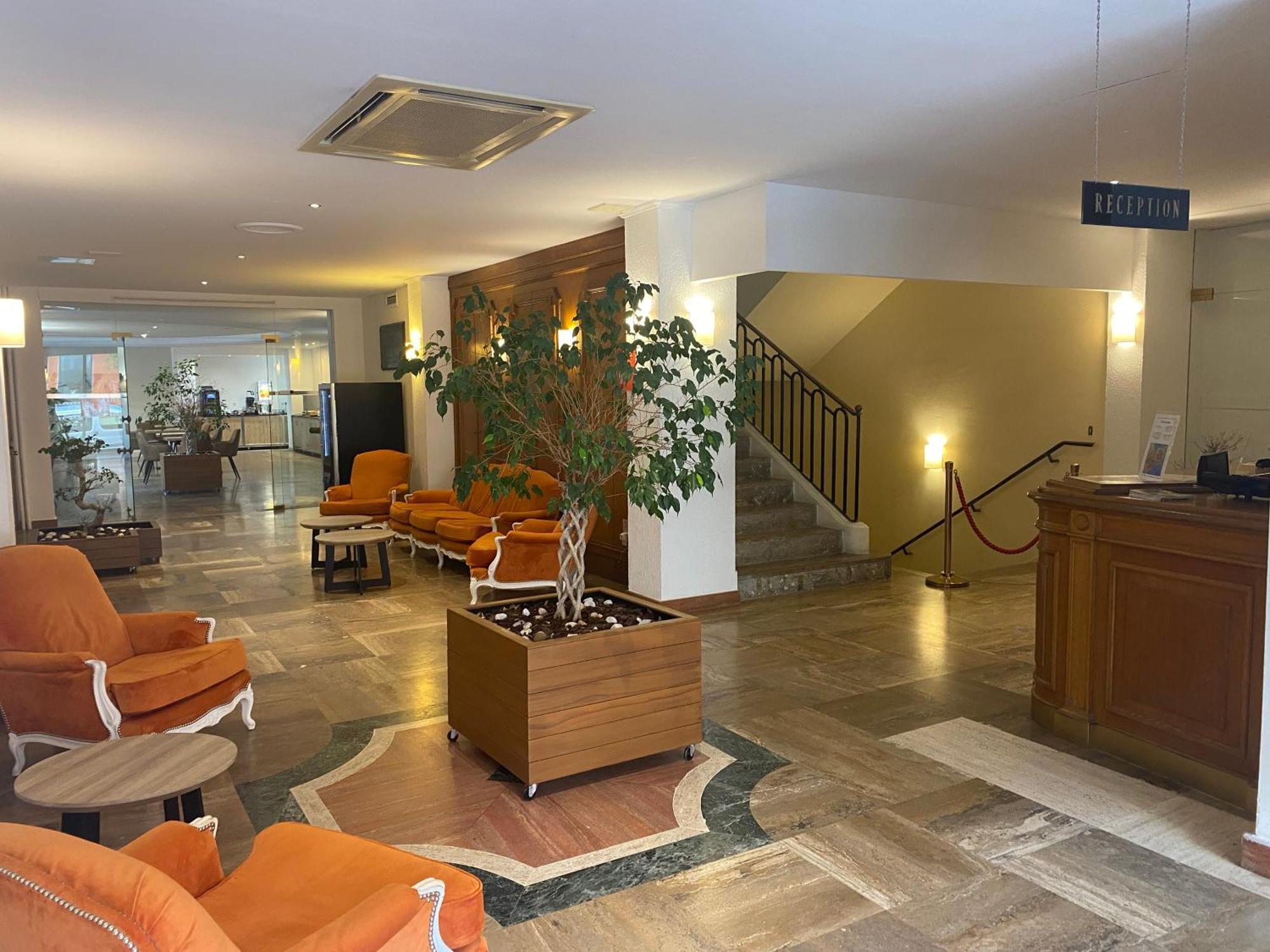 Grand Hotel De Calvi 칼비 외부 사진