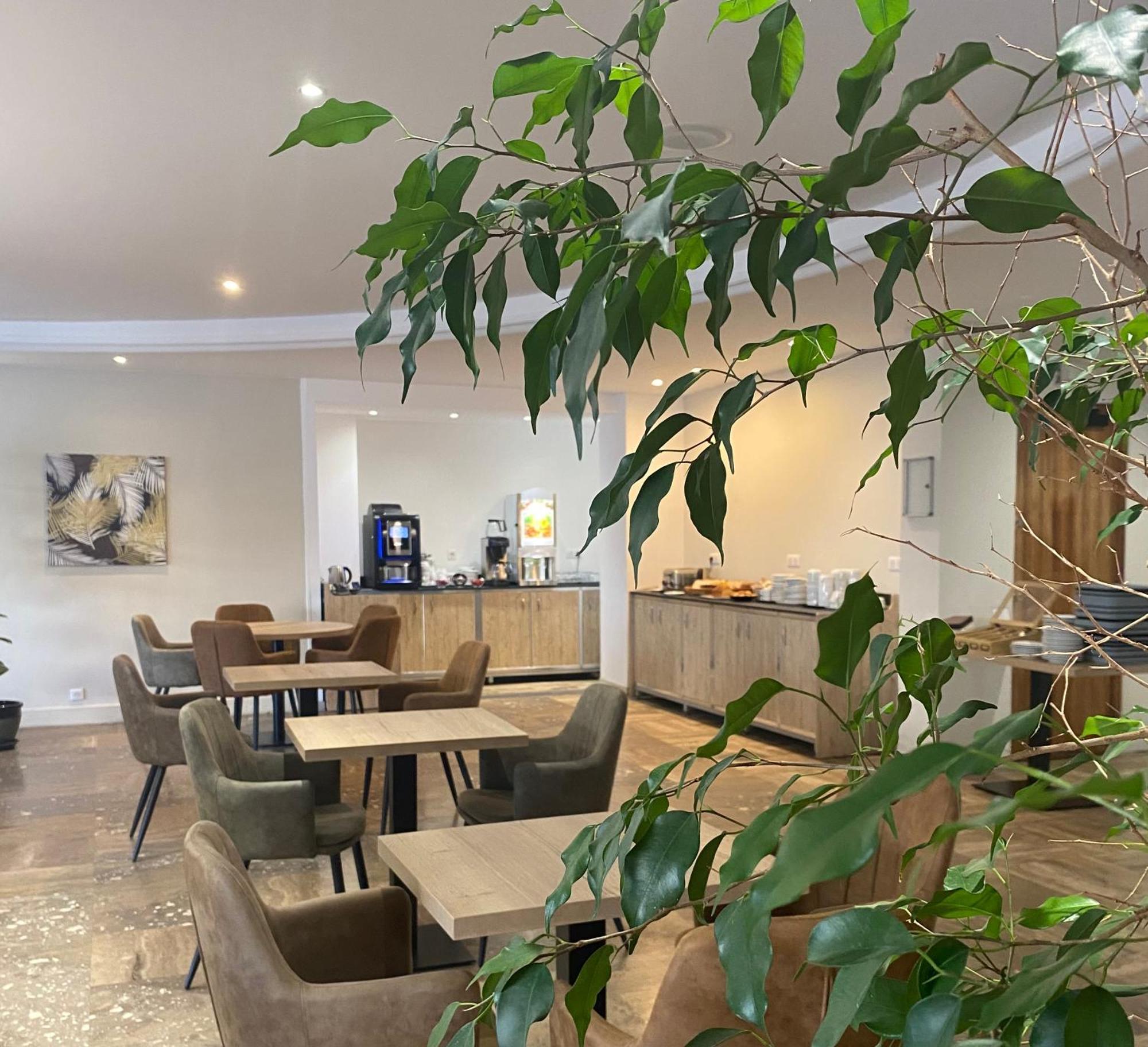 Grand Hotel De Calvi 칼비 외부 사진